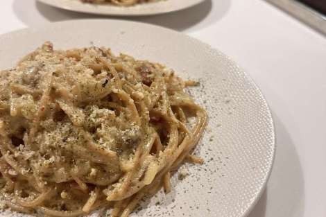 Review img # 23 of the yacht SOME KIND OF WONDERFUL