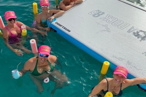 Review img # 12 of the yacht SOME KIND OF WONDERFUL