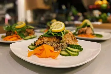 Review img # 12 of the yacht SOUTHERN COMFORT