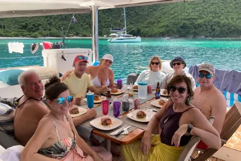 Review img # 25 of the yacht SOUTHERN COMFORT