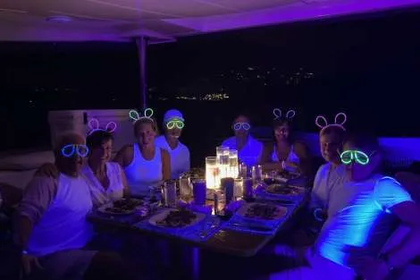 Review img # 26 of the yacht SOUTHERN COMFORT