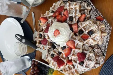 Review img # 6 of the yacht SOUTHERN COMFORT