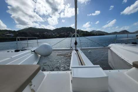 Review img # 25 of the yacht SWAN