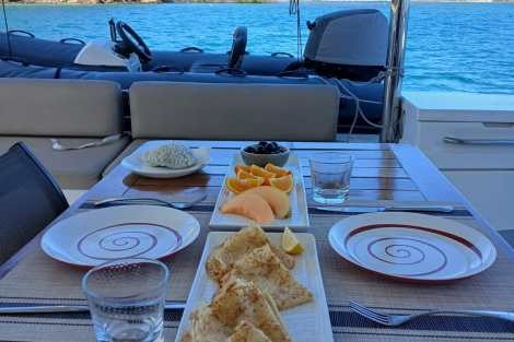 Review img # 13 of the yacht SWAN