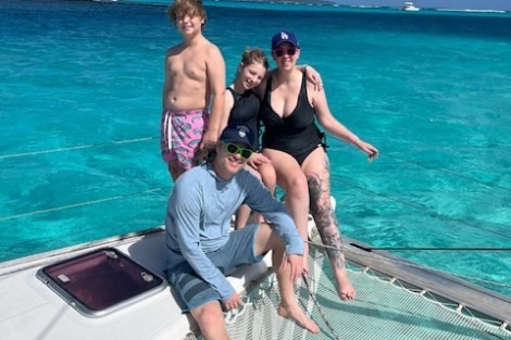 Review img # 7 of the yacht TIMAIAO 2