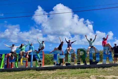 Review img # 21 of the yacht TOUCH THE SKY