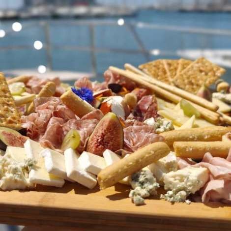 Food onboard Triwing Endor # 5