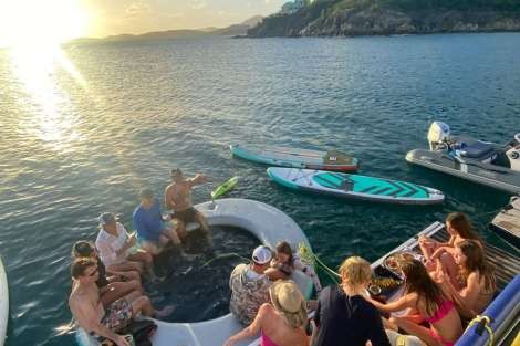 Review img # 33 of the yacht XANDROS